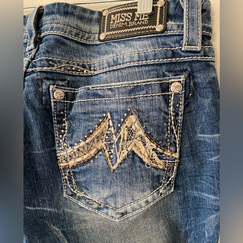 MISS ME Skinny jeans- medium wash. Size 31